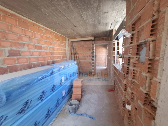 Moradia T4 para Venda em Fernao Ferro Foto 3