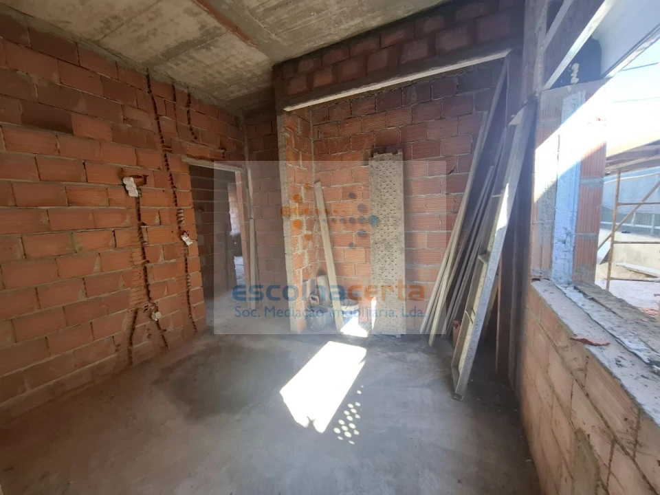 Moradia T4 para Venda em Fernao Ferro Foto 12