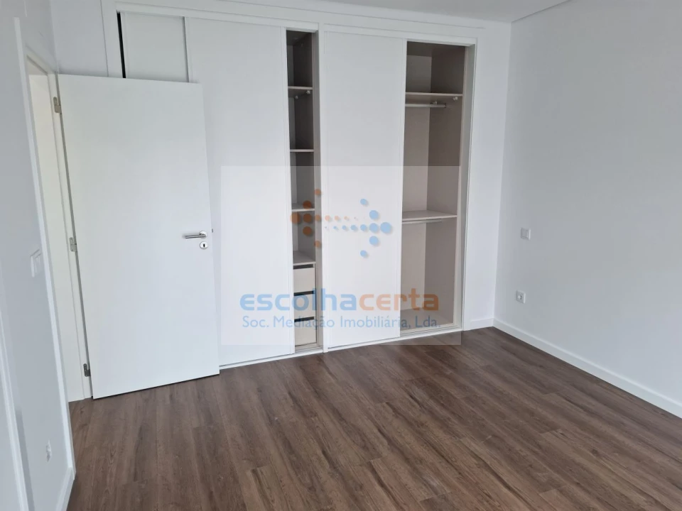 Moradia T4 para Venda em Fernao Ferro Foto 6