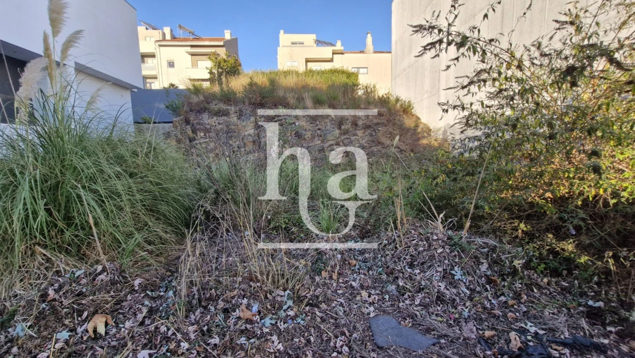 Terreno para Venda em Valongo Foto 1