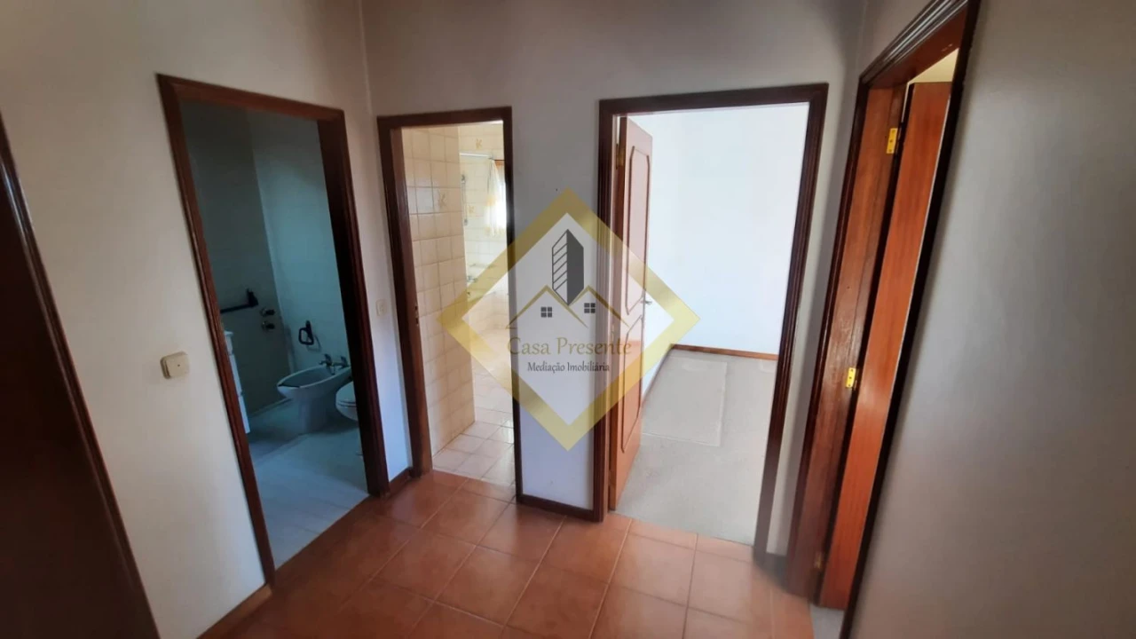 Apartamento T3 para Venda em Rio Tinto Foto 9