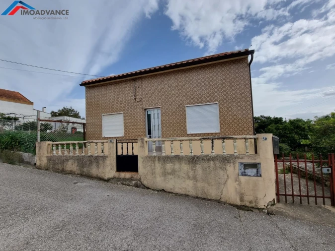 Moradia T2 para Venda em Vila Verde Foto 2