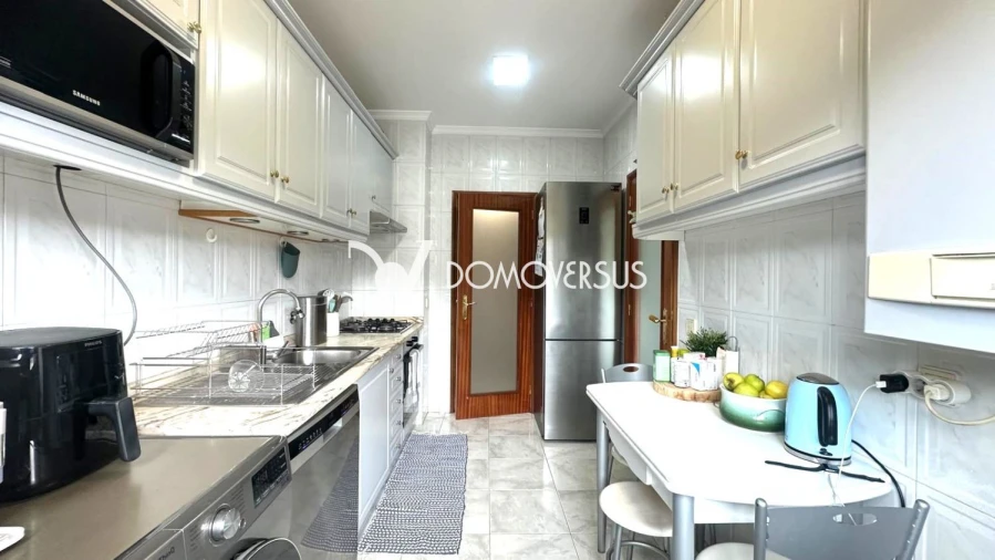 Apartamento T3 para Venda em Oliveira do Douro Foto 2