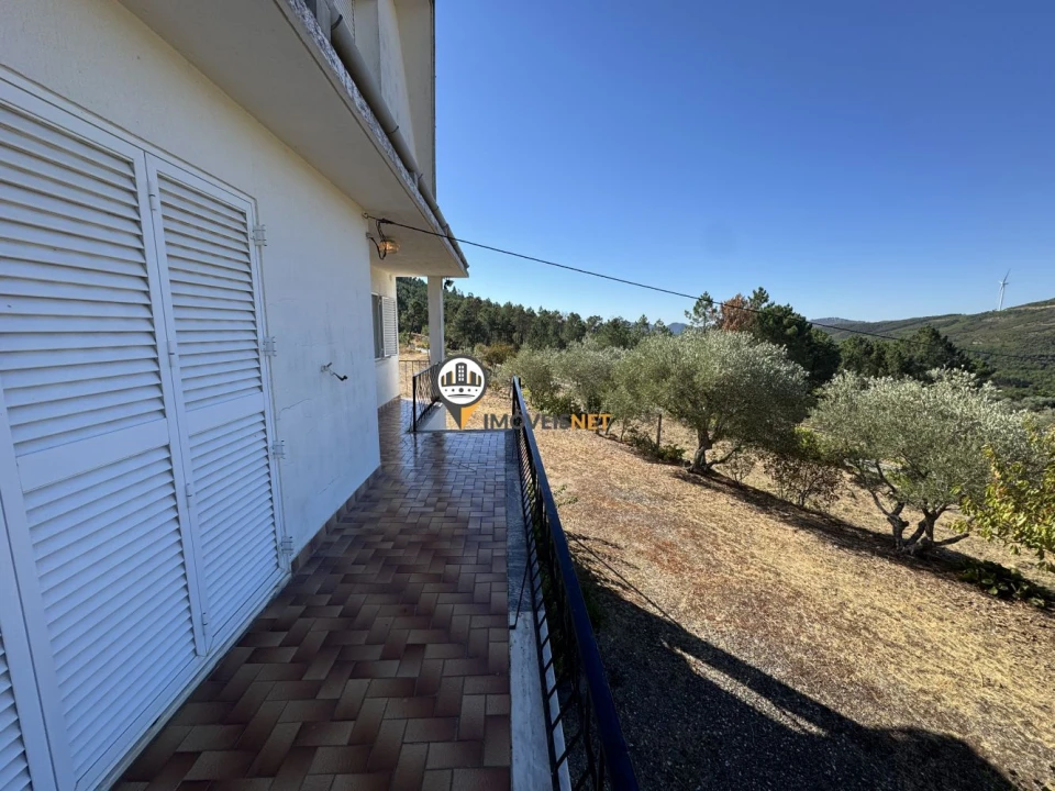 Moradia T3 para Venda em Orvalho Foto 1