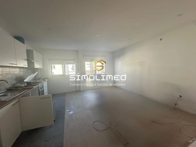 Apartamento T1 para Venda em Baixa da Banheira e Vale da Amoreira Foto 7