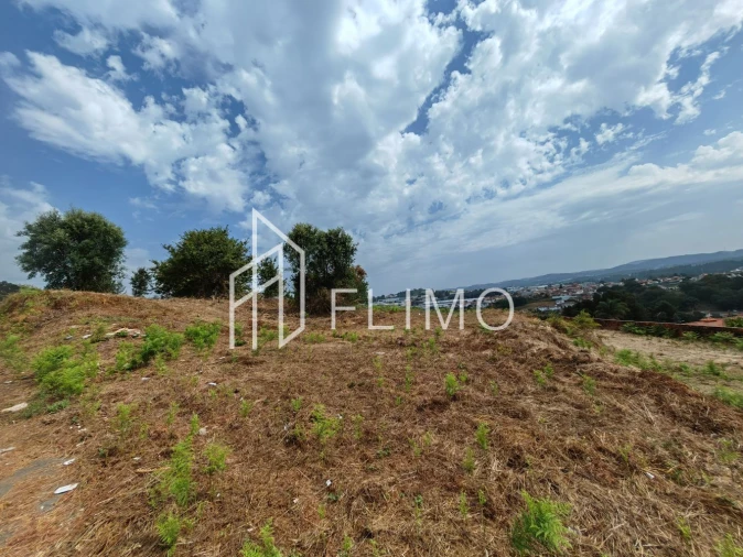 Terreno para Venda em Vila de Cucujães Foto 9