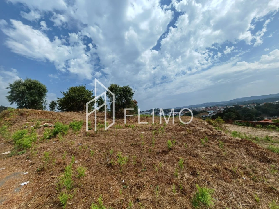 Terreno para Venda em Vila de Cucujães Foto 9