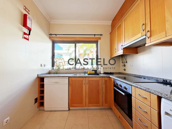 Moradia T2 para Venda em Albufeira e Olhos de Água Foto 3