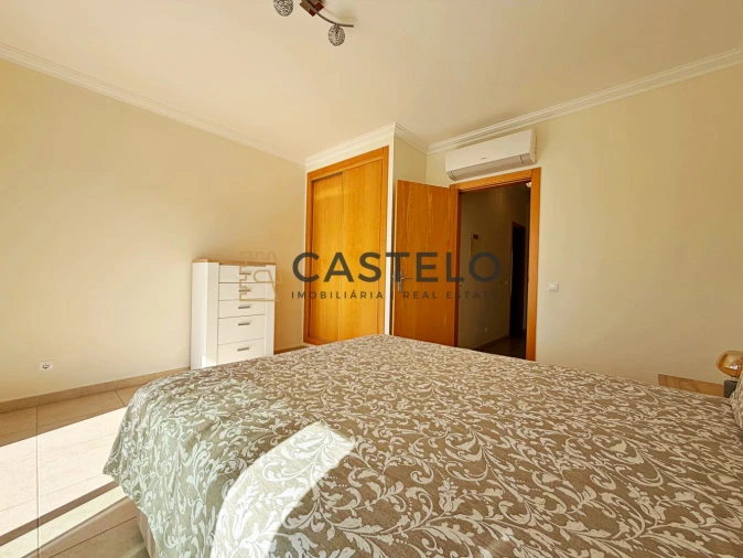 Moradia T2 para Venda em Albufeira e Olhos de Água Foto 11