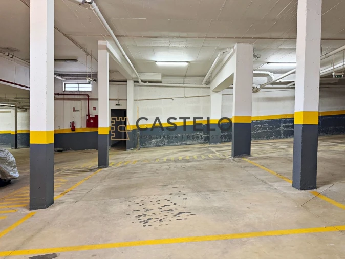 Moradia T2 para Venda em Albufeira e Olhos de Água Foto 26