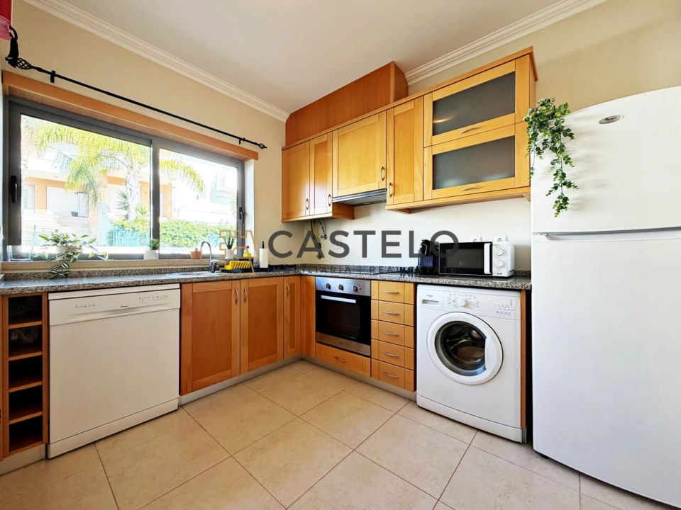 Moradia T2 para Venda em Albufeira e Olhos de Água Foto 3