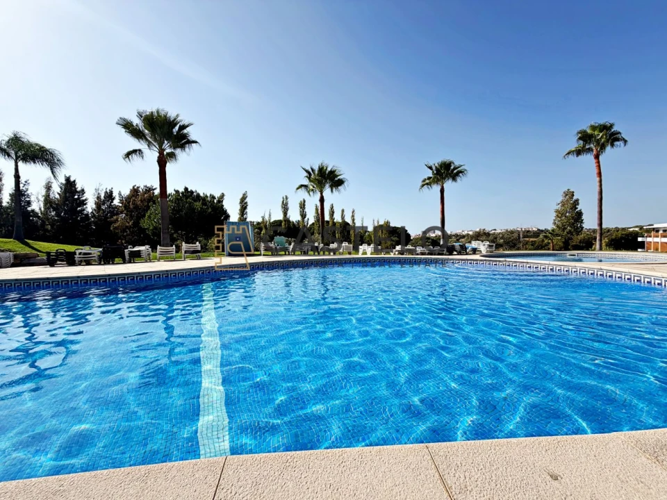 Moradia T2 para Venda em Albufeira e Olhos de Água Foto 2