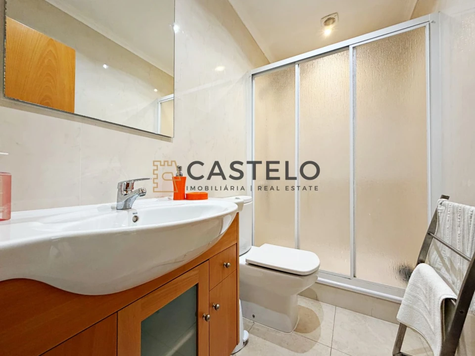 Moradia T2 para Venda em Albufeira e Olhos de Água Foto 6