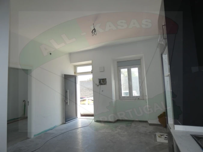 Moradia T2 para Venda em Queluz e Belas Foto 9