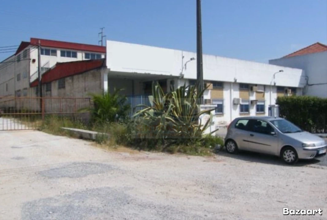 Armazém para Venda em Alverca do Ribatejo e Sobralinho Foto 1