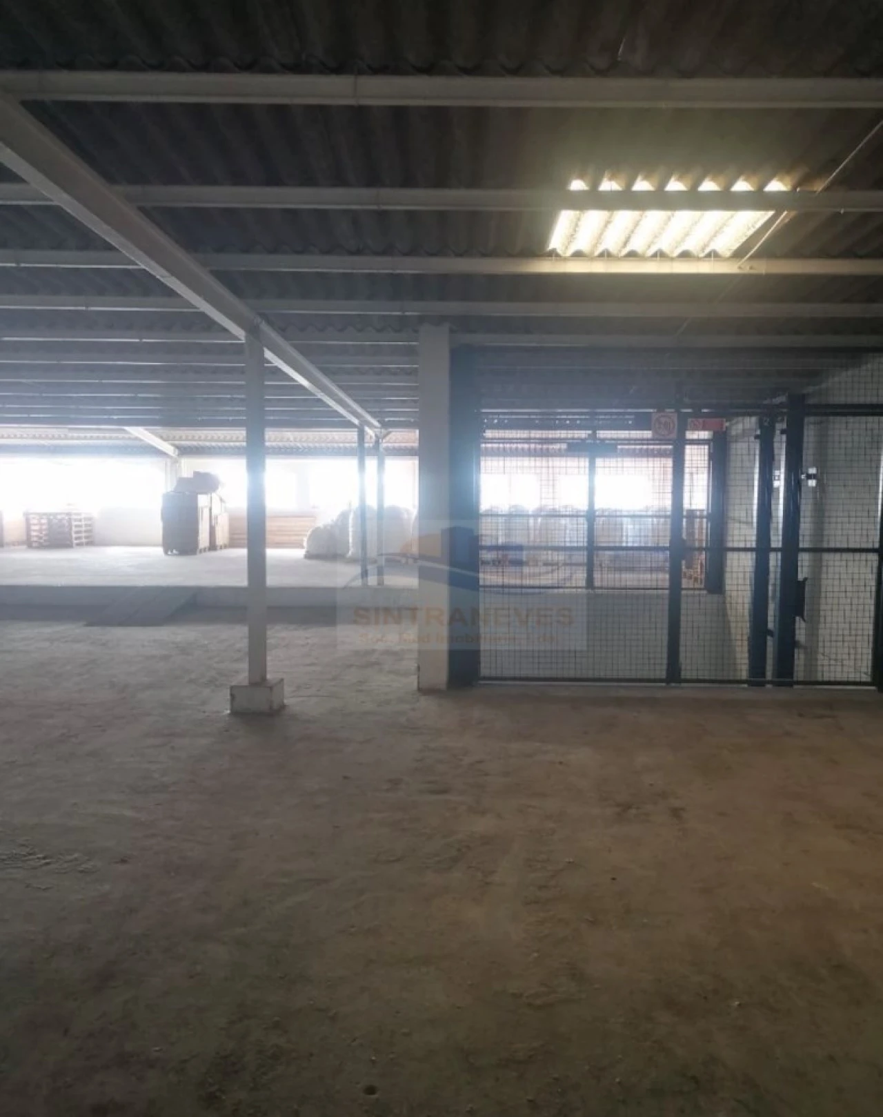 Armazém para Venda em Alverca do Ribatejo e Sobralinho Foto 10