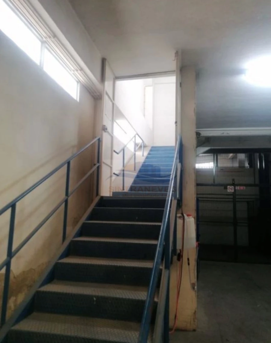 Armazém para Venda em Alverca do Ribatejo e Sobralinho Foto 14