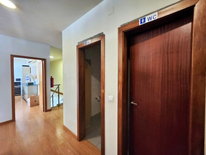 Armazém para Venda em Merelim (São Paio), Panoias e Parada de Tibães Foto 13