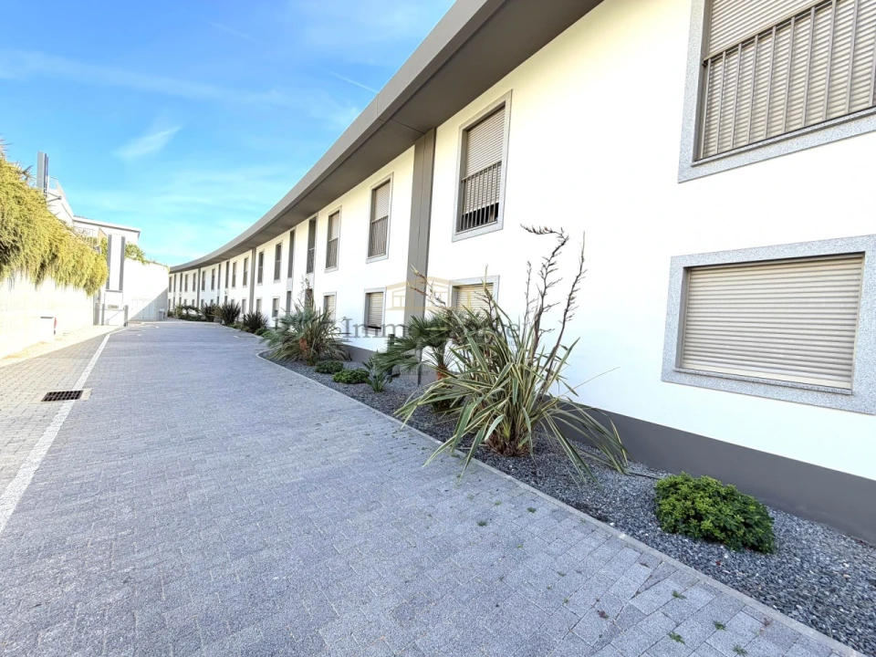 Apartamento T2 para Venda em Albufeira e Olhos de Água Foto 20