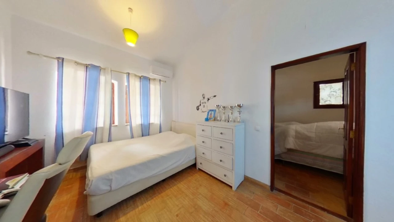 Moradia T11 para Venda em Luz de Tavira e Santo Estêvão Foto 11