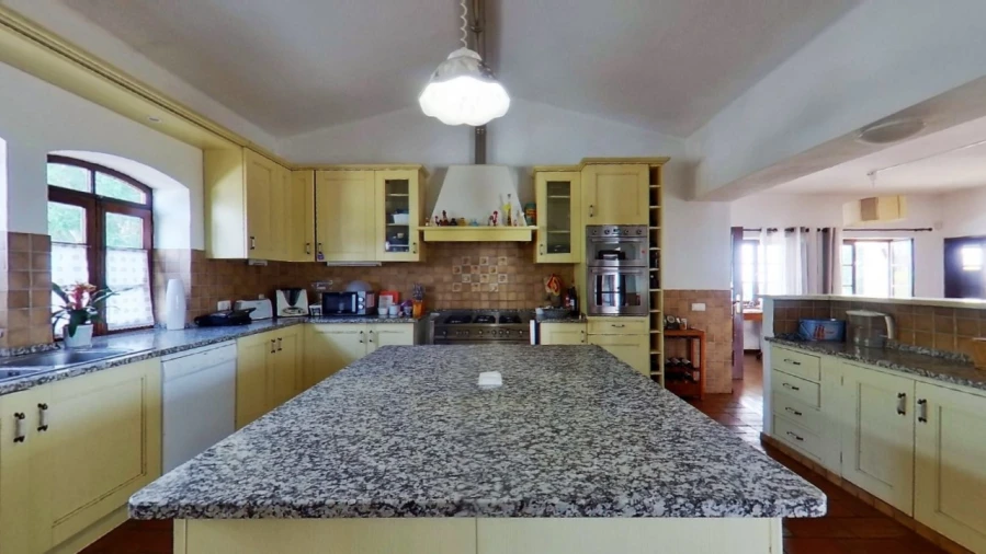 Moradia T11 para Venda em Luz de Tavira e Santo Estêvão Foto 6