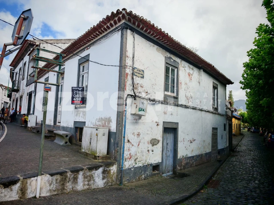 Moradia T3 para Venda em Ribeirinha Foto 3