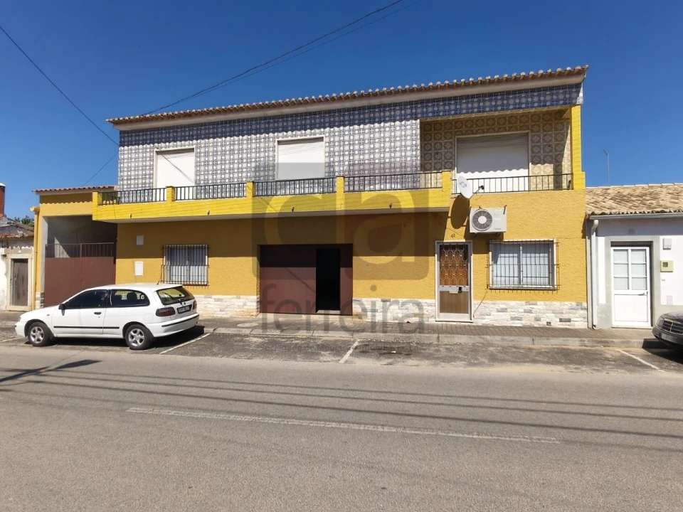 Moradia T5 para Venda em Azinhaga Foto 1