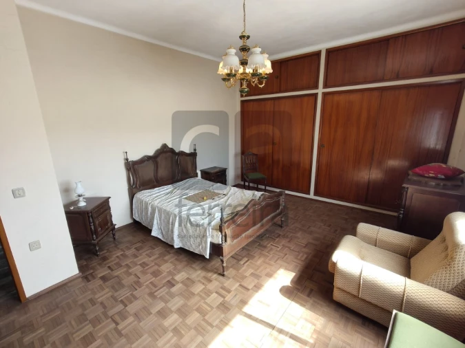 Moradia T5 para Venda em Azinhaga Foto 18