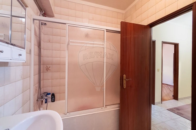 Apartamento T3 para Venda em Vila Chã, Codal e Vila Cova de Perrinho Foto 26