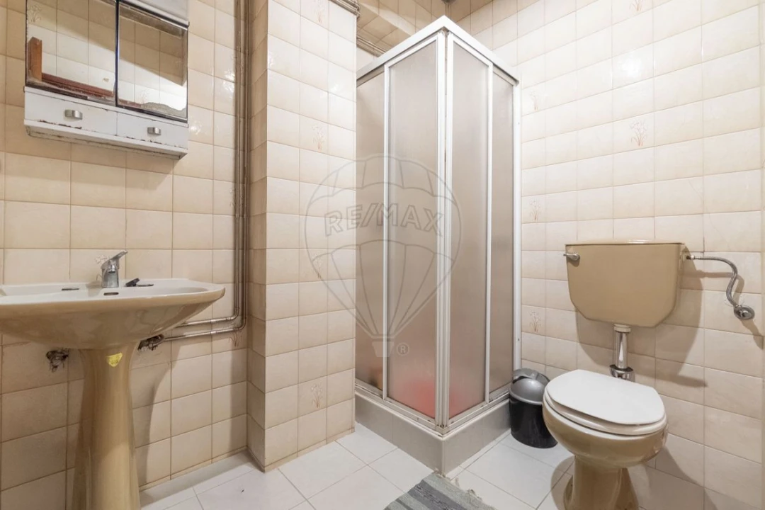 Apartamento T3 para Venda em Vila Chã, Codal e Vila Cova de Perrinho Foto 24