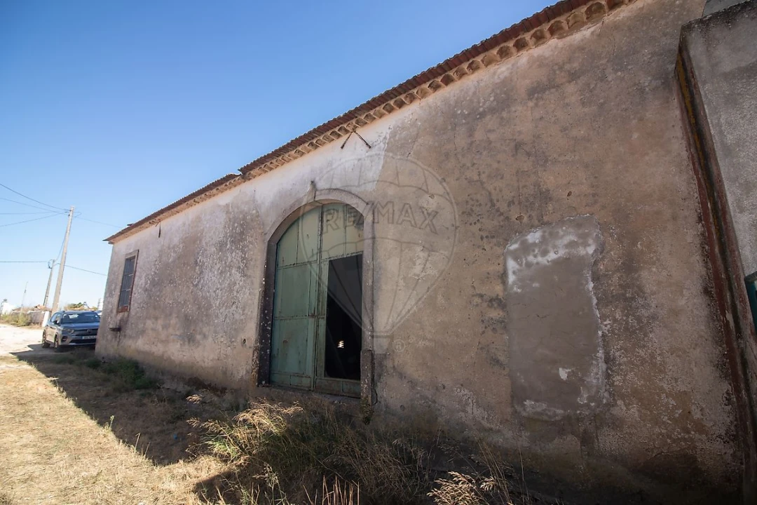 Armazém para Venda em Aldeia Galega da Merceana e Aldeia Gavinha Foto 1