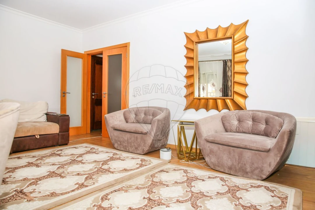 Apartamento T3 para Venda em Aveiras de Cima Foto 7