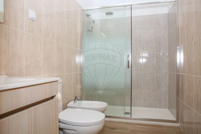 Moradia T2 para Venda em Almoster Foto 3