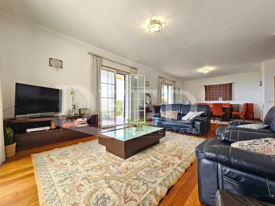 Moradia T4 para Venda em São Roque Foto 6