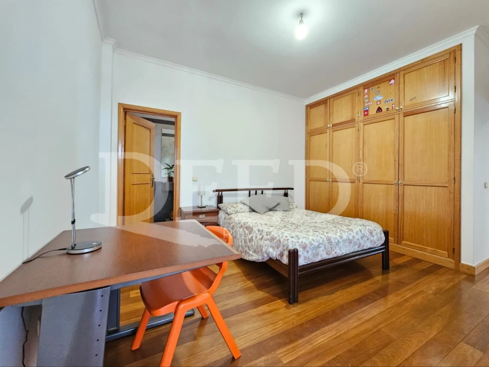 Moradia T4 para Venda em São Roque Foto 18