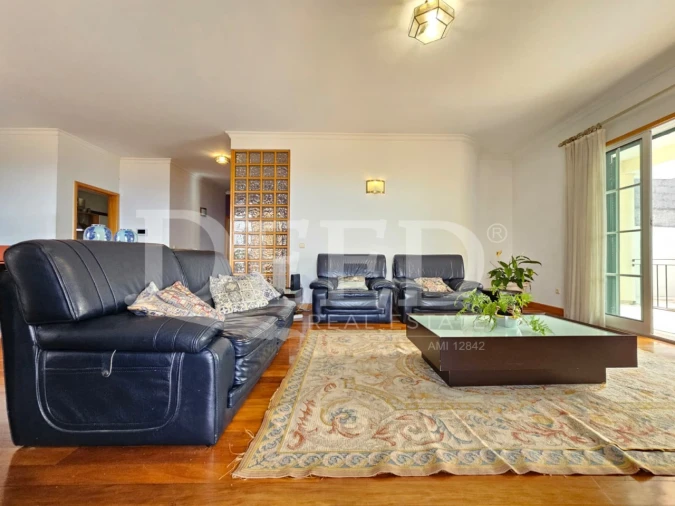 Moradia T4 para Venda em São Roque Foto 5