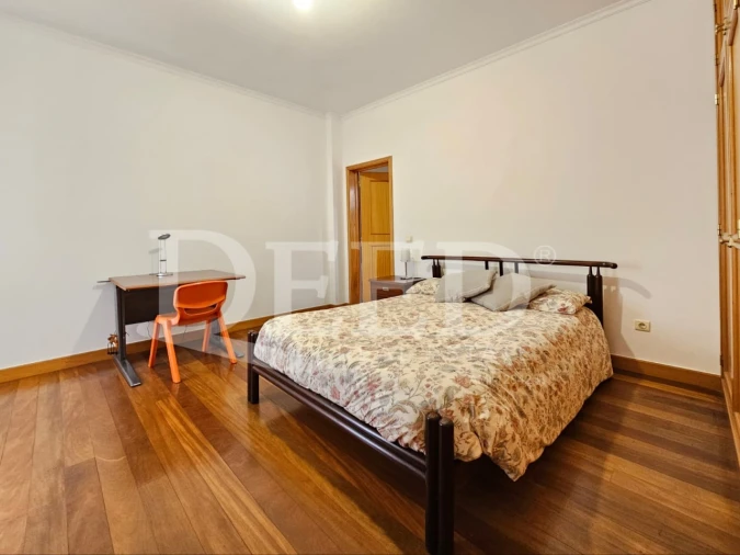 Moradia T4 para Venda em São Roque Foto 19