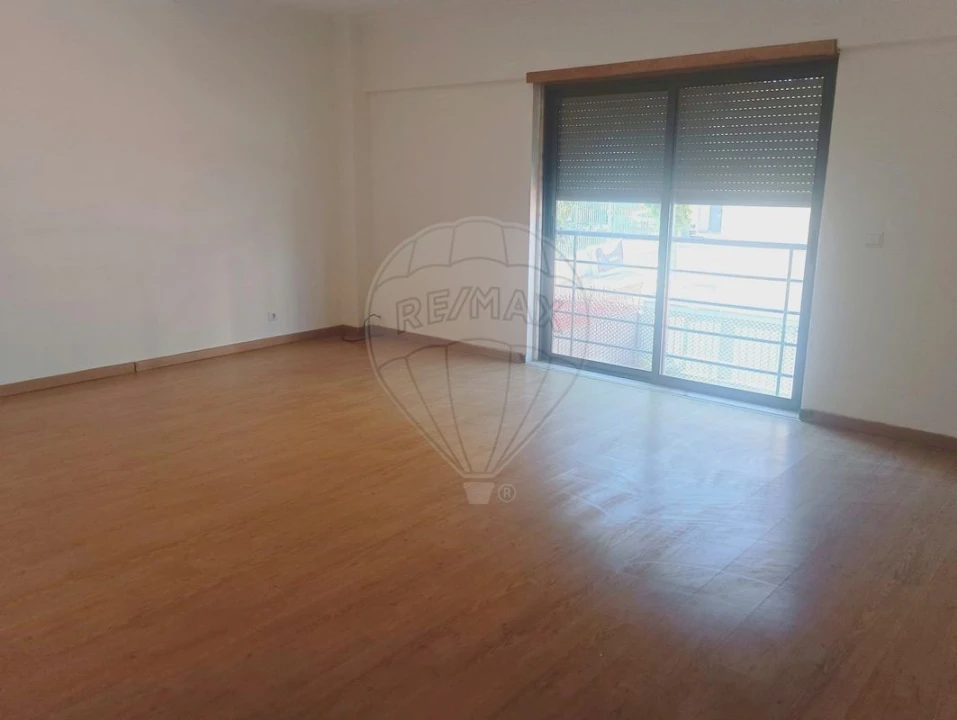 Apartamento T3 para Venda em Encosta do Sol Foto 19