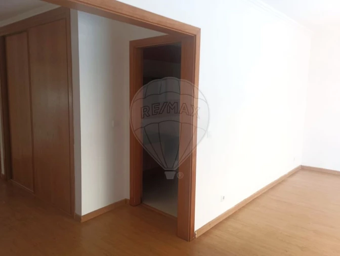 Apartamento T3 para Venda em Encosta do Sol Foto 16