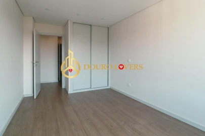 Apartamento T3 para Venda em Cedofeita, Santo Ildefonso, Sé, Miragaia, São Nicolau e Vitória