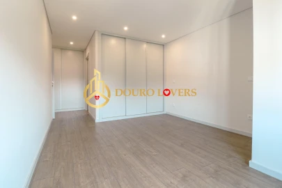 Apartamento T3 para Venda em Cedofeita, Santo Ildefonso, Sé, Miragaia, São Nicolau e Vitória