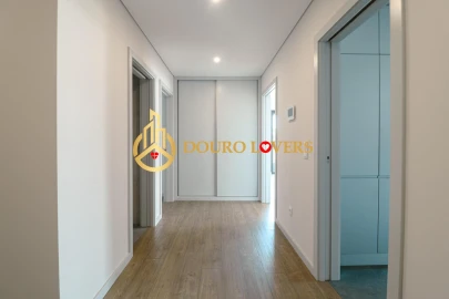 Apartamento T3 para Venda em Cedofeita, Santo Ildefonso, Sé, Miragaia, São Nicolau e Vitória