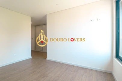 Apartamento T3 para Venda em Cedofeita, Santo Ildefonso, Sé, Miragaia, São Nicolau e Vitória
