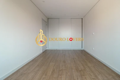 Apartamento T3 para Venda em Cedofeita, Santo Ildefonso, Sé, Miragaia, São Nicolau e Vitória