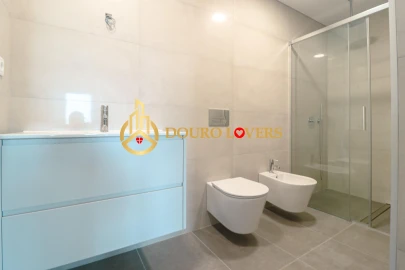 Apartamento T3 para Venda em Cedofeita, Santo Ildefonso, Sé, Miragaia, São Nicolau e Vitória