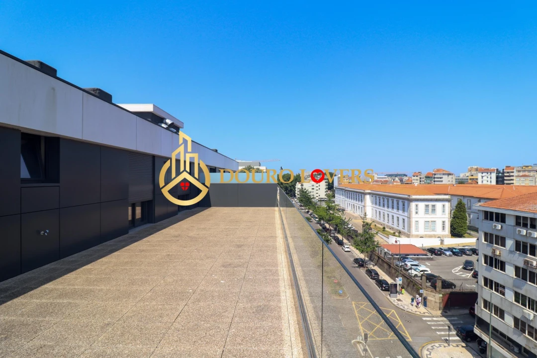 Apartamento T4 para Venda em Cedofeita, Santo Ildefonso, Sé, Miragaia, São Nicolau e Vitória Foto 18