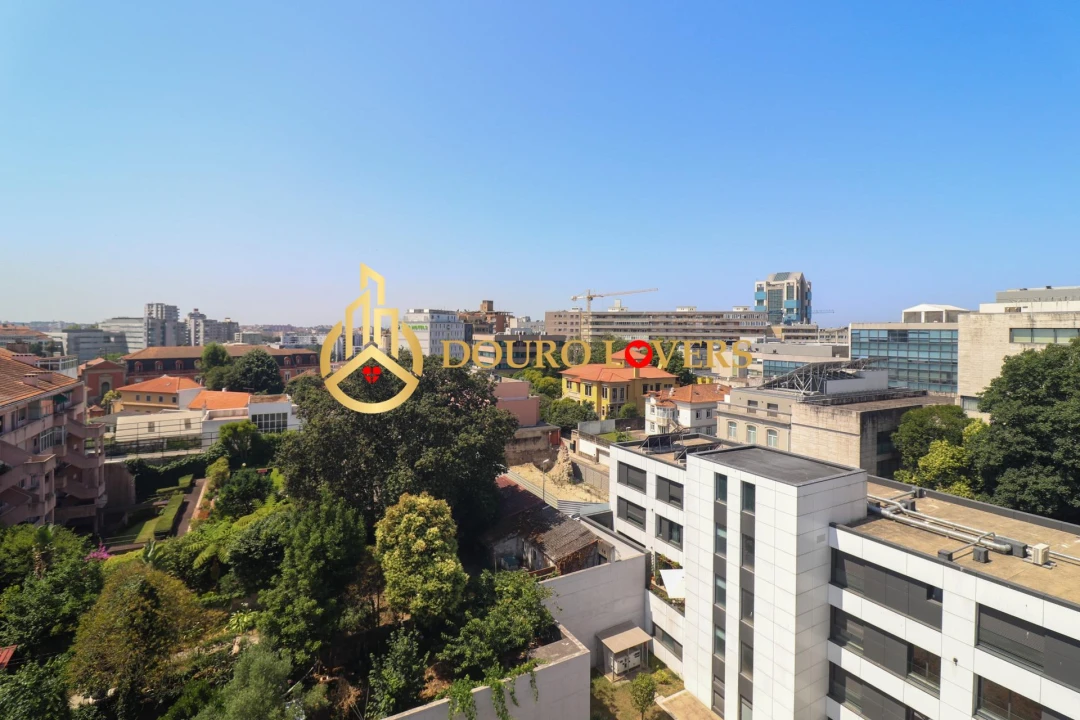 Apartamento T4 para Venda em Cedofeita, Santo Ildefonso, Sé, Miragaia, São Nicolau e Vitória Foto 4