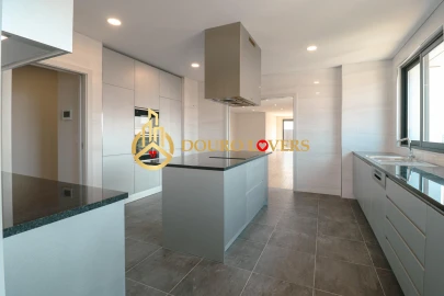 Apartamento T4 para Venda em Cedofeita, Santo Ildefonso, Sé, Miragaia, São Nicolau e Vitória