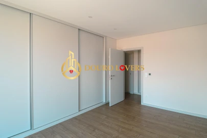 Apartamento T4 para Venda em Cedofeita, Santo Ildefonso, Sé, Miragaia, São Nicolau e Vitória