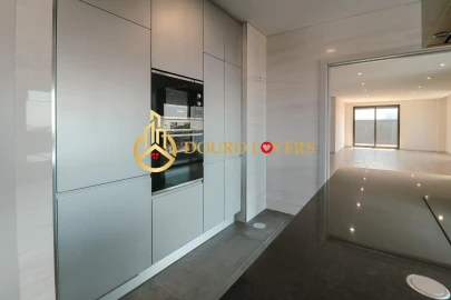 Apartamento T4 para Venda em Cedofeita, Santo Ildefonso, Sé, Miragaia, São Nicolau e Vitória
